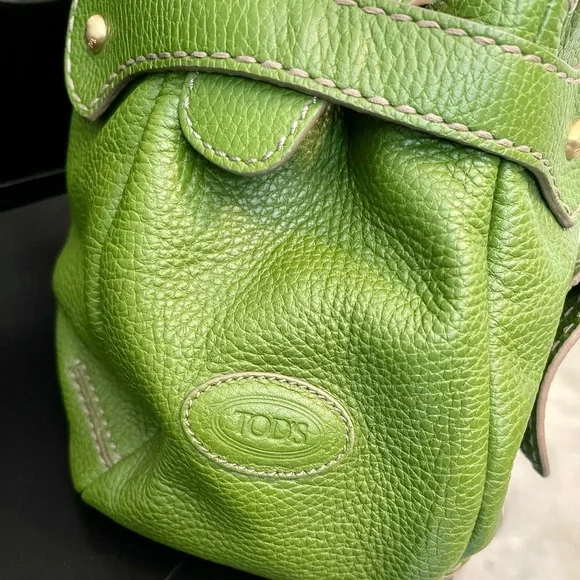 COPY - Tod’s Leather Shoulder Bag - Picture 8 of 9